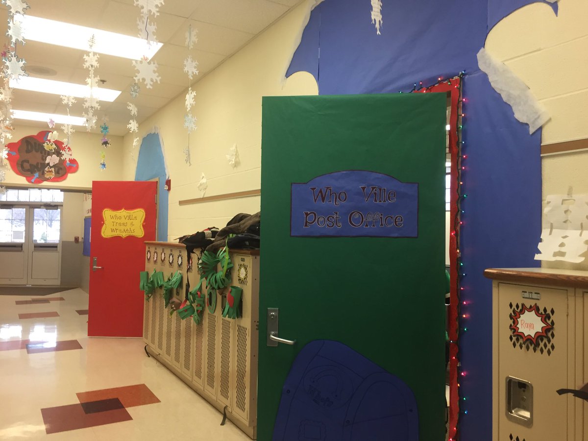PWMrsD's tweet photo. Parkway Door Decorating Contest! Part 2 #acspresents #whoville  @PWMrsHeutsche @PWMrsG @GroveMrs @AllianceCSD https://t.co/EXYvCP2j0X