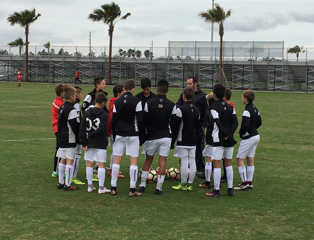 RealColoSoccer's tweet photo. Looks warm &amp; sunny (NOT) for the 1st @ASRomaUSAcademy friendly b/t @VardarUSDA and Real at U13. Go Real! https://t.co/Npue95Ztwc