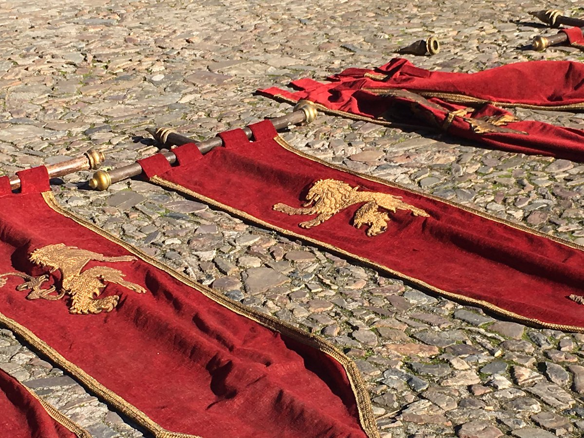 javiborrega's tweet image. Lannisters confirmed at Plaza de las Veletas in Cáceres...@Los7Reinos @WatchersOTWall #GoT