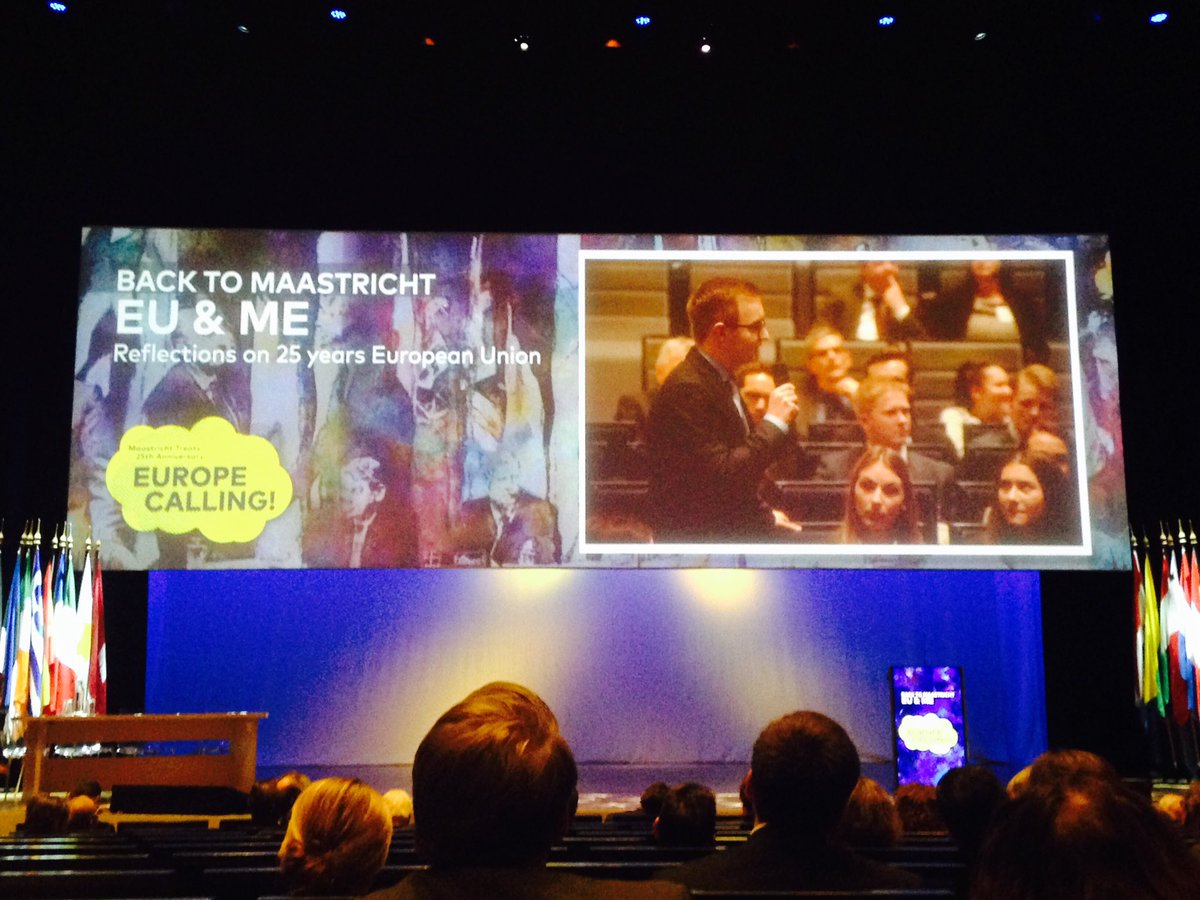 cocopeet's tweet photo. Students speaking about their European dreams at EU&amp;ME 25years #MaastrichtTreaty #EuropeCalling https://t.co/fEY1XnO5jQ