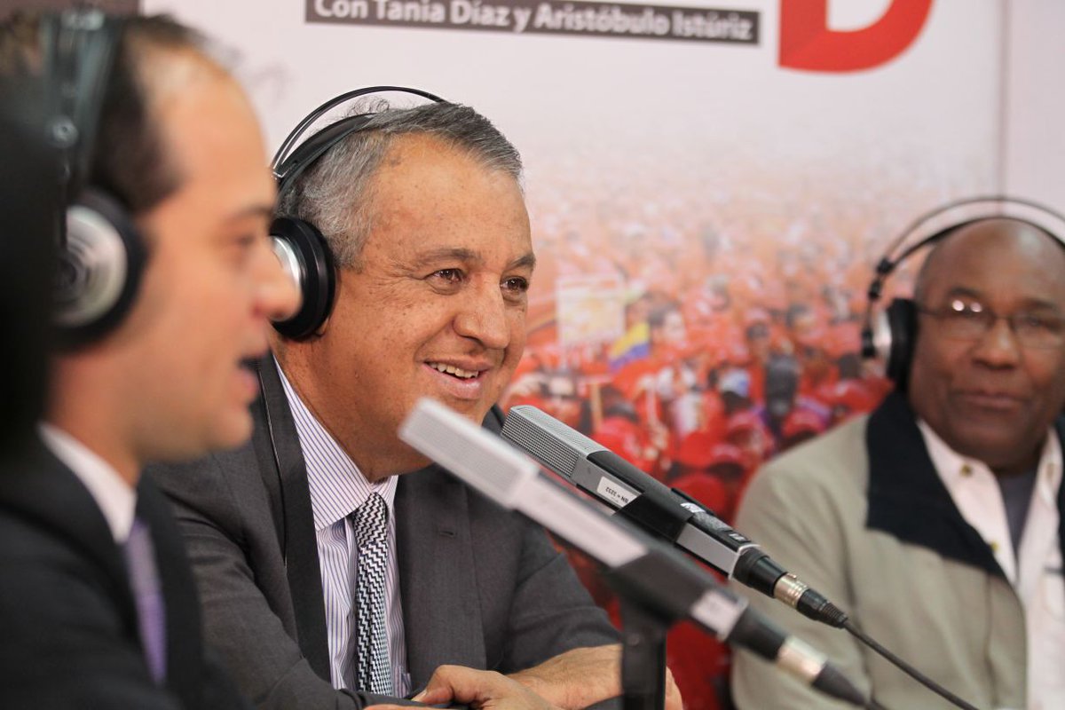 Min <a href="/delpinoeulogio/">Eulogio Del Pino</a> Venezuela aboga por nueva fórmula para que sean los productores quienes fijen los precios | bit.ly/2heToLp