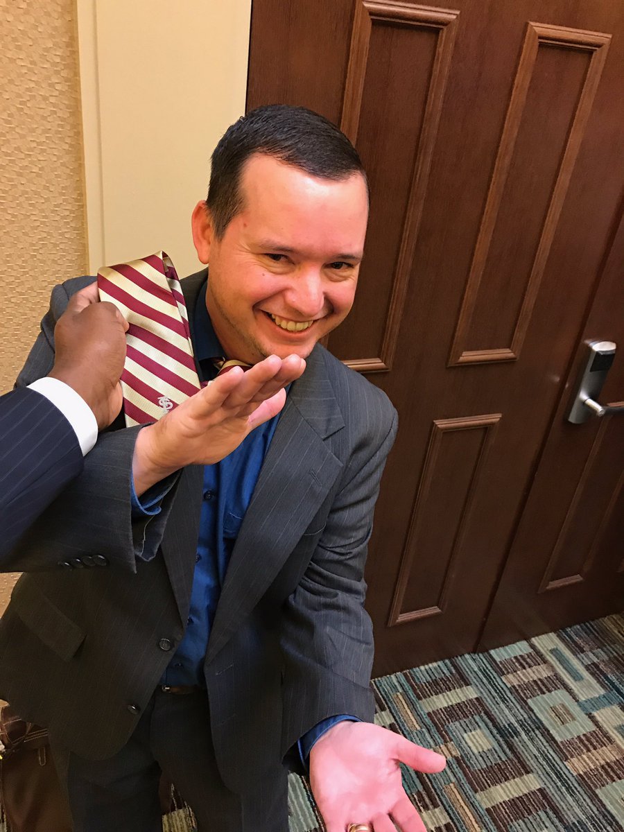 MATTSURRENCY's tweet photo. Well, I made good on my bet! Wait until next year, #GoGators! #WinTheState @GatorsFB #FLCities2016 https://t.co/gZBq2ipO6P