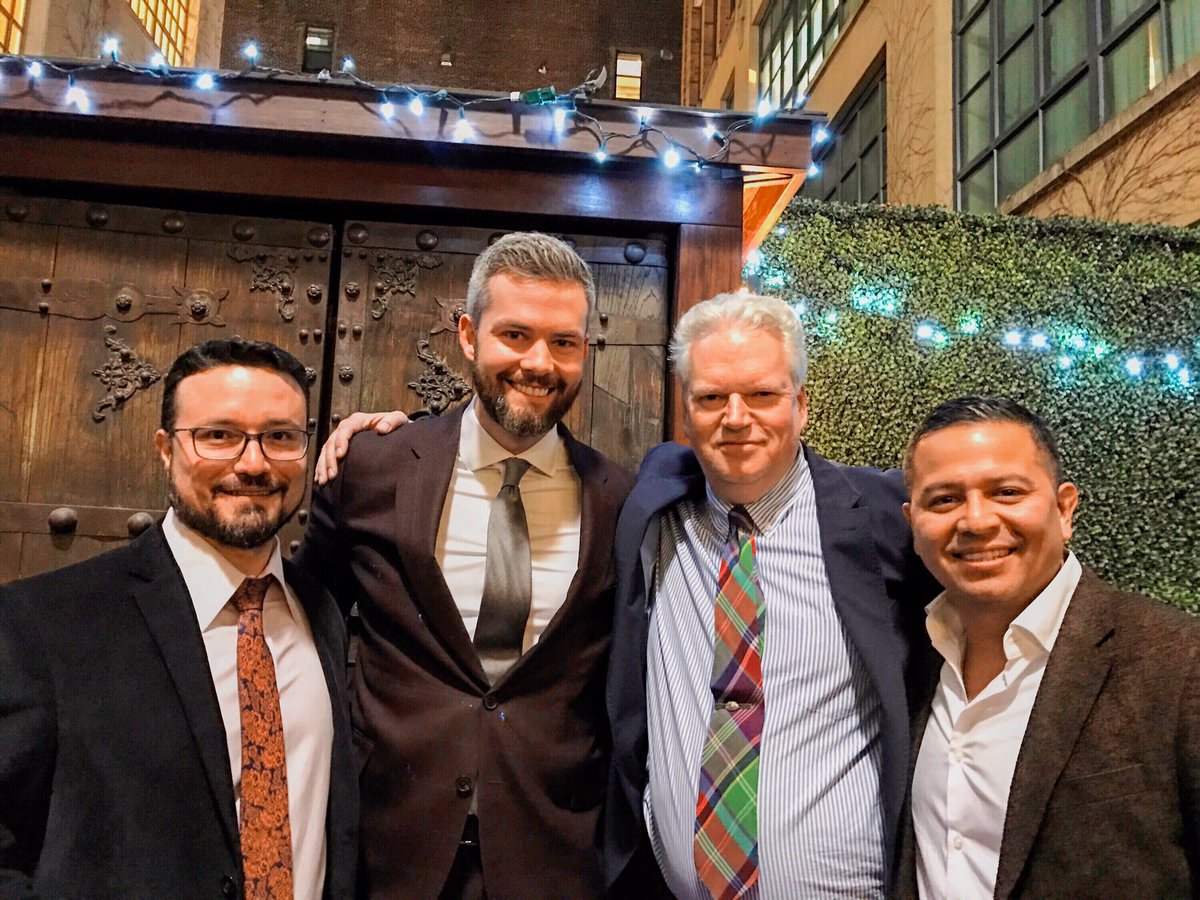 HTOArchitectNYC's tweet photo. The trillion dollar architects behind those million dollar listings 😉 Thanks @RyanSerhant for last night and happy holidays! #HTOArchitect https://t.co/pYPu9cHtuL