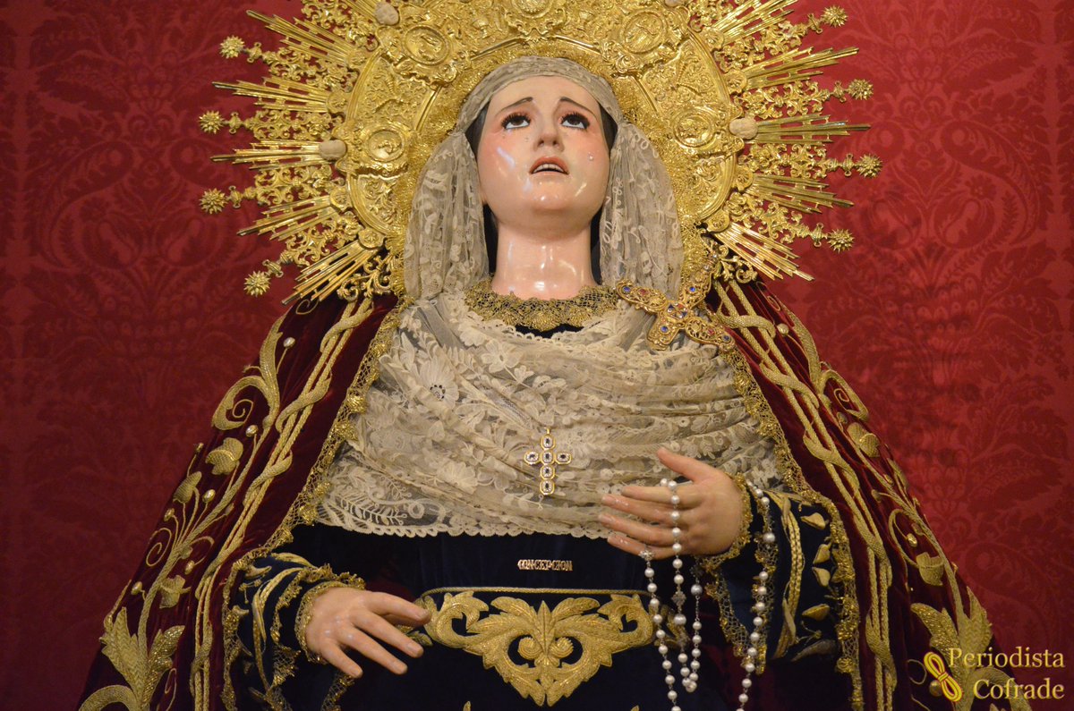Peri_Cofrade's tweet photo. Reportaje del besamanos a María Santísima de la Concepción, de la @Hdad_Trinidad.
https://t.co/z8HGnlPZzq #Inmaculada2016 https://t.co/yQgPzqBily