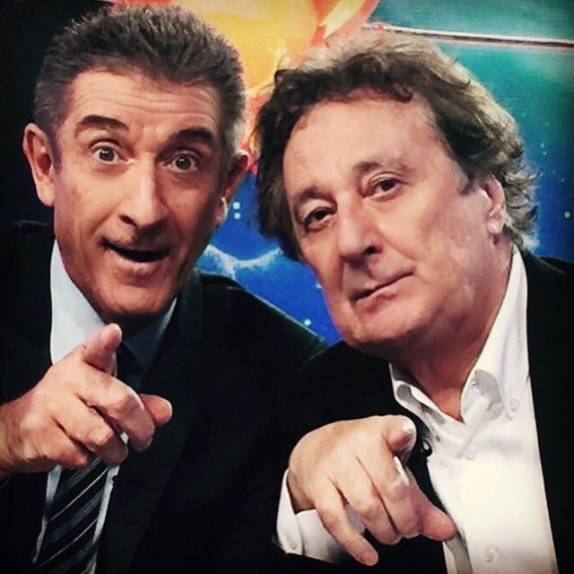 SIAMO LA COPPIA PIÙ BELLA DEL MONDO😂stasera megapuntata di <a href="/Striscia/">Striscia la notizia</a> ieri la trasmissione più vista in TV con quasi 7 milioni di spettatori