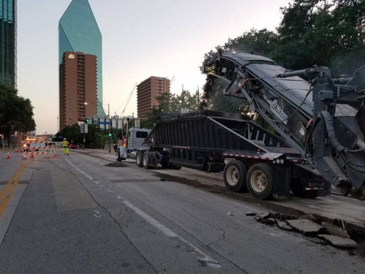 OldcastlePS's tweet photo. Road safety is our priority. #builders #city #pavementsolutions #reseal #asphalt #transportation #DOT #roads #roadsafety https://t.co/dWthEk0GSq
