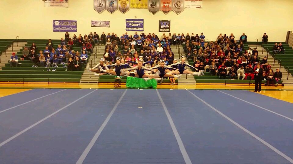 ROHSVCHEER's tweet photo. Come out and support your varsity cheerleaders tomorrow at Troy, competition starts at 1pm! https://t.co/tQysgiLV97