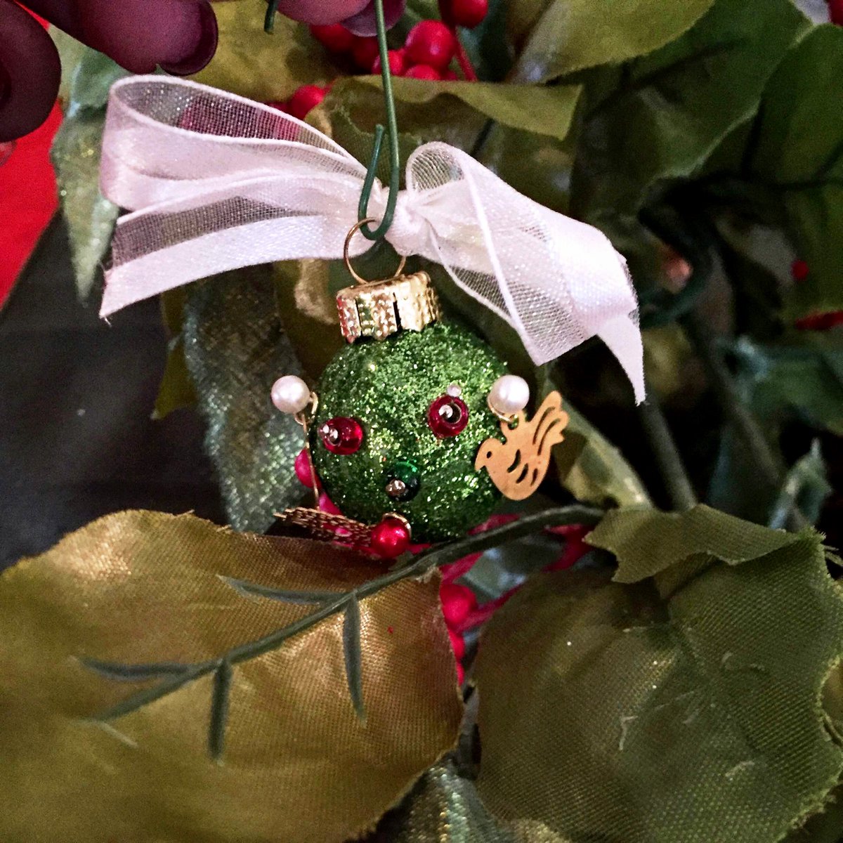 KimberlyCrest's tweet photo. Happy Holidays! This Sunday's #kcsecondsunday program will feature the Kimberly's love of Christmas! Come participate in our free craft! https://t.co/toudJ97fNK
