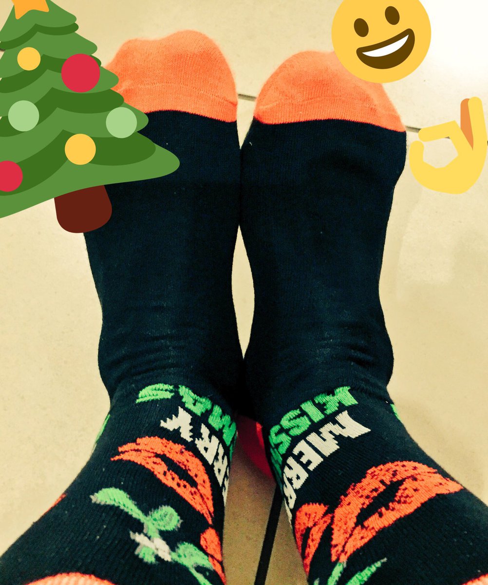 BelfastGiants's tweet photo. Loving our new Christmas socks from @SmartsComm - all for the great cause of @MindWisenv!! Thanks Smarts👌 #Take2ForU https://t.co/44WcwDCDDv