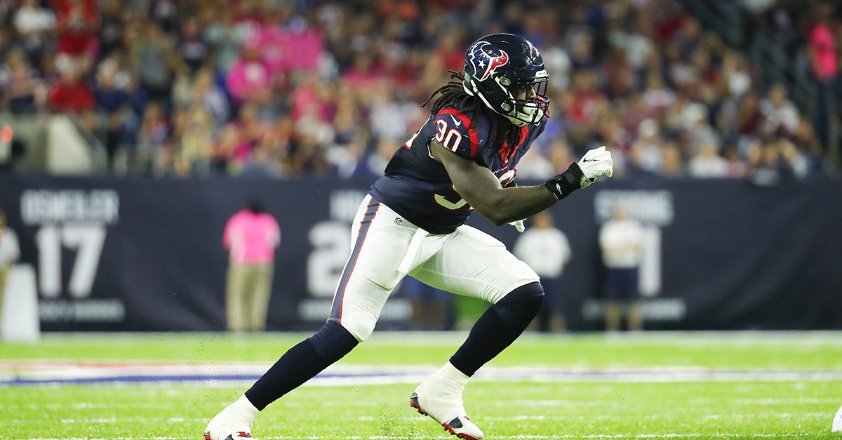 #Texans DE Jadeveon Clowney is expected to play Sunday against the Colts.  📰: bit.ly/2h6X1pI https://t.co/6nKanPEJ07