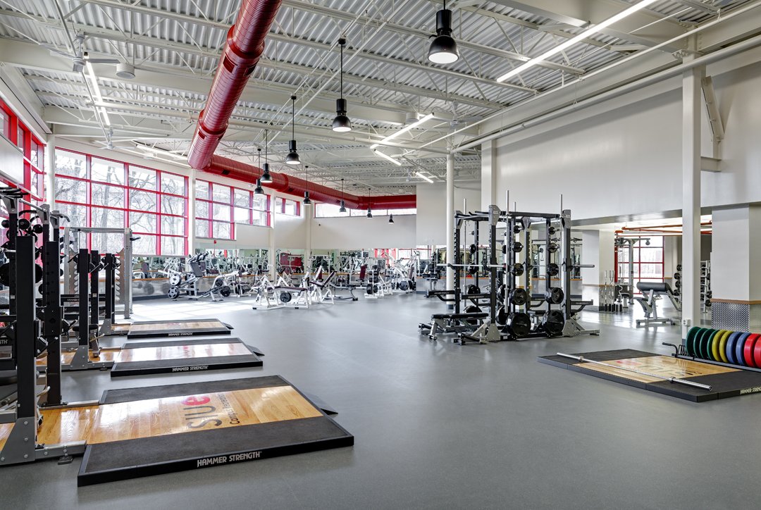 ICSConstruction's tweet image. #flashbackfriday great shot of the free weight room @SIUE that we completed earlier this year.