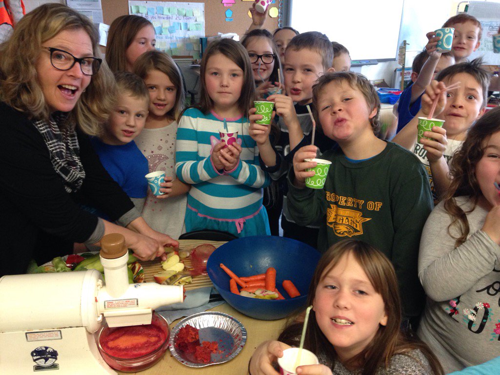 ChemongPublic's tweet photo. Juicing! https://t.co/tAF90FToDM