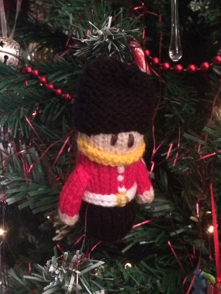 baggyrun555's tweet photo. Tree up, good luck all who are yet to do it @CLJohnson9599 @Mattyrunner1234 @pimpmytweeting @TonesMcG @BritishArmy https://t.co/kiQHNWeUXi