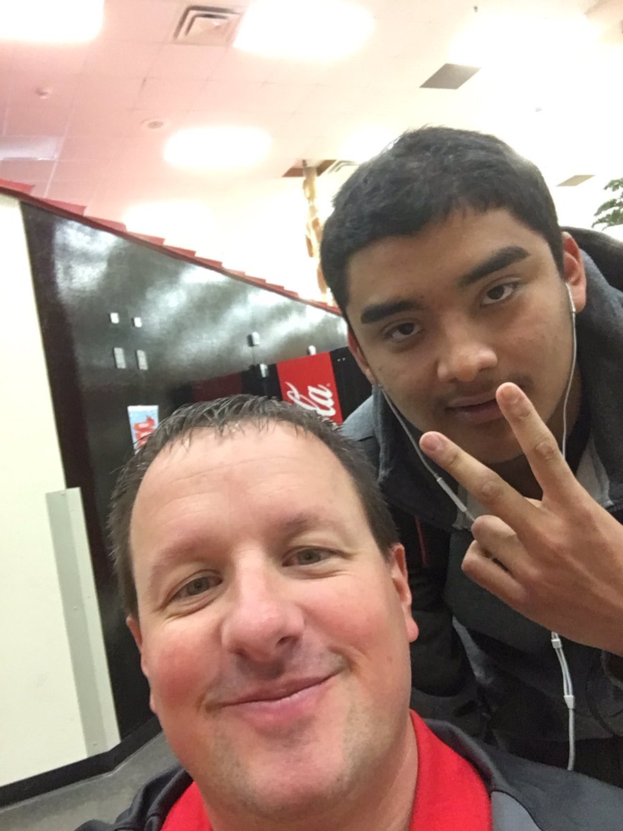 DrBrittonHart's tweet photo. #LunchLessons with Henry Gomez senior is going to attend @FlintHillsTech for Business Adminstration! Great goal! #EmporiaProud https://t.co/s2BtYn0jpP