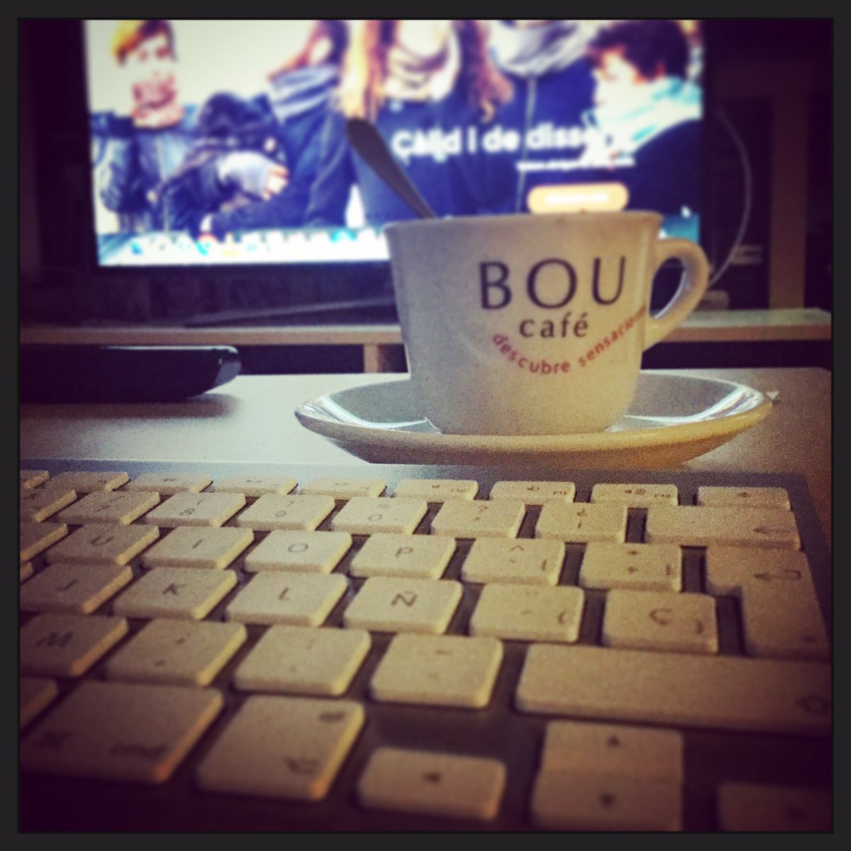 Takeabou's tweet photo. Tarda Càlida de cafè amb web! #CàlidBCN #CafèAmbWeb #FeinaXula #Seguim https://t.co/l620VuPvS2