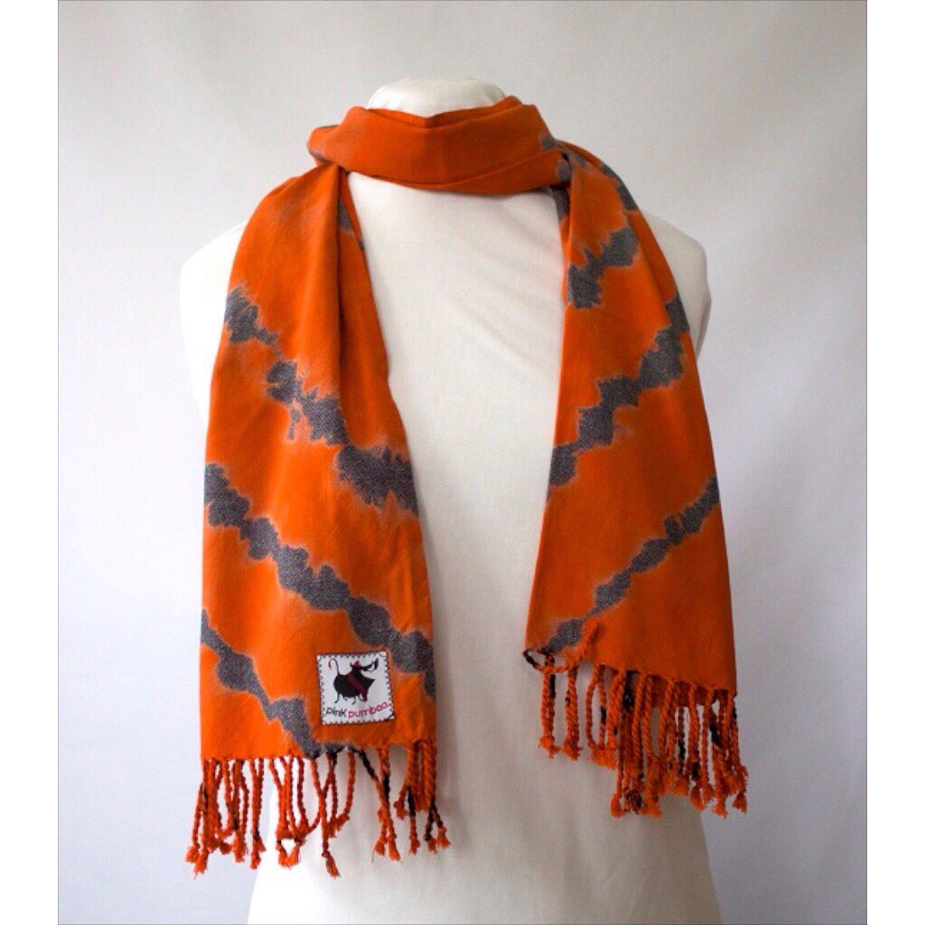 pinkpumbaa's tweet photo. #orangeisthenewblack #scarves #fashion #fashionblogger #streetstyle  #cotton #xmas #xmasgifts #london @ https://t.co/eoo2YME05O https://t.co/dY7jMh4odY