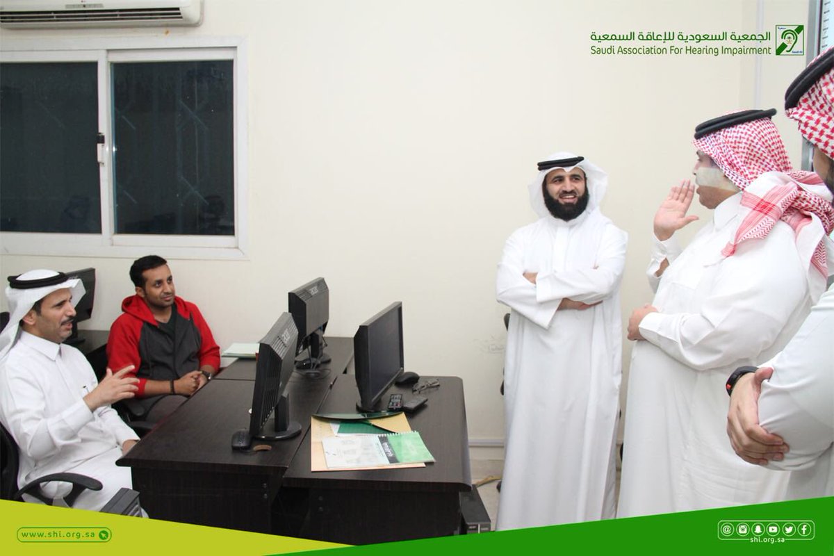 shiorgsa's tweet photo. #سمعية | رئيس الجمعية ونائبه يزورون مقر الدورة ويسألون المتدربين بلغة الإشارة https://t.co/2gjNPZduq5