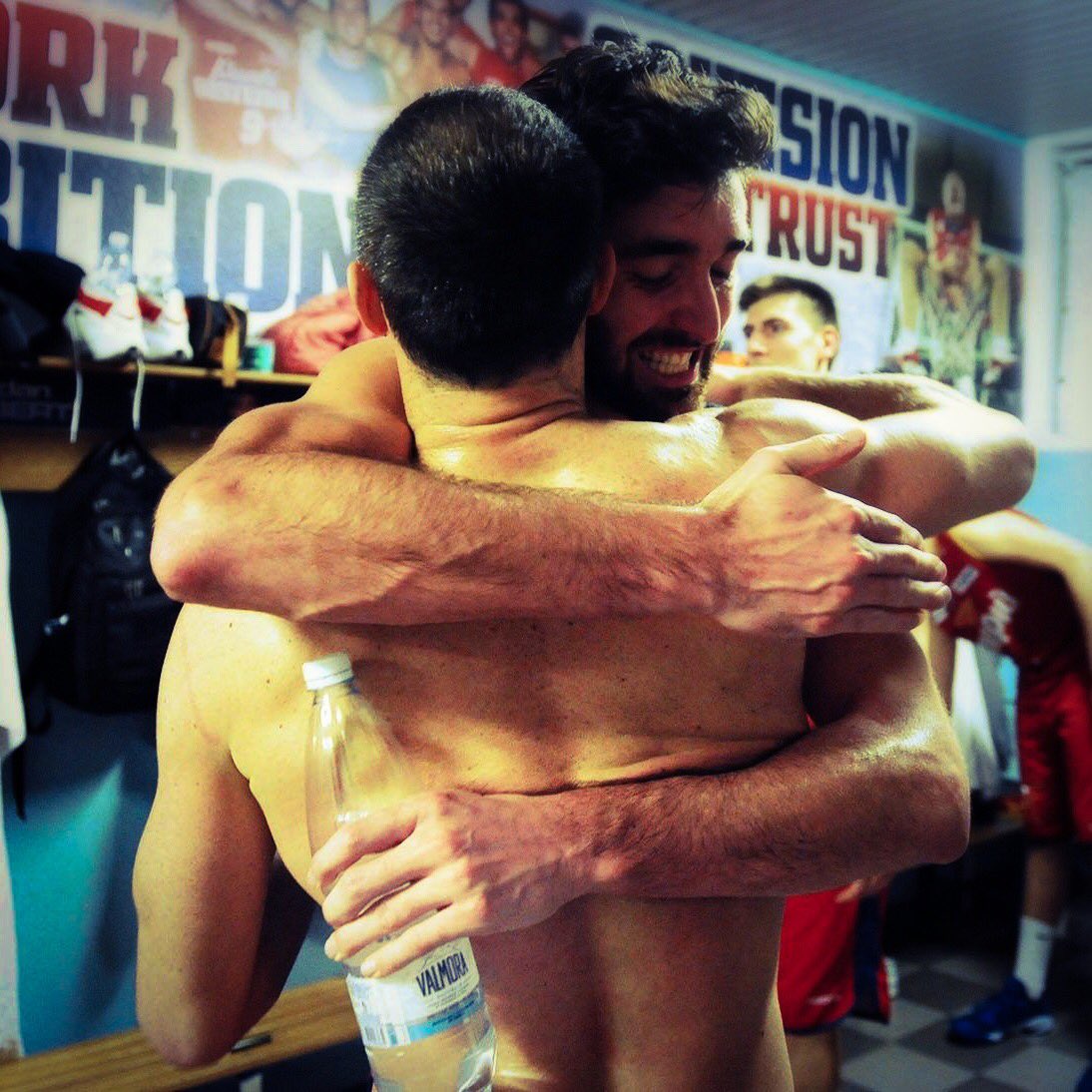 💧L'essenza dello sport, dell'unione, della gioia per una vittoria live su <a href="/SkySport/">skysport</a>. Con <a href="/AcquaValmora/">Acqua Valmora</a>, la nostra Official Water! #jclive