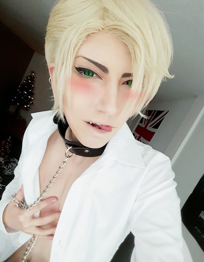 m_u_r_d_o_c's tweet photo. A turned on Overlord Shell appears 👀🔥
#bloodbank #yaoi #shellcosplay (///ㅅ///) https://t.co/Dc1ez4wjEB