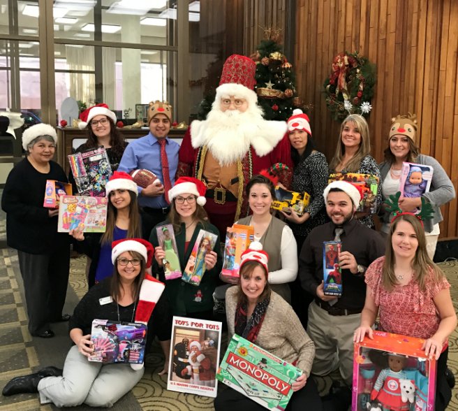 FNBFirst's tweet photo. Help us collect for @FirstCallReno &amp; @ToyForTots Reno County! Drop off new toys at any location! #FNBGive https://t.co/Ad08Du8bFo
