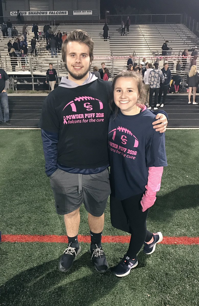kaitlynm929's tweet photo. My friends may have table topped me and broke my tail bone but in all it was a great nightππππΌ#powderpuff2k16 https://t.co/XlsYEFDJJm
