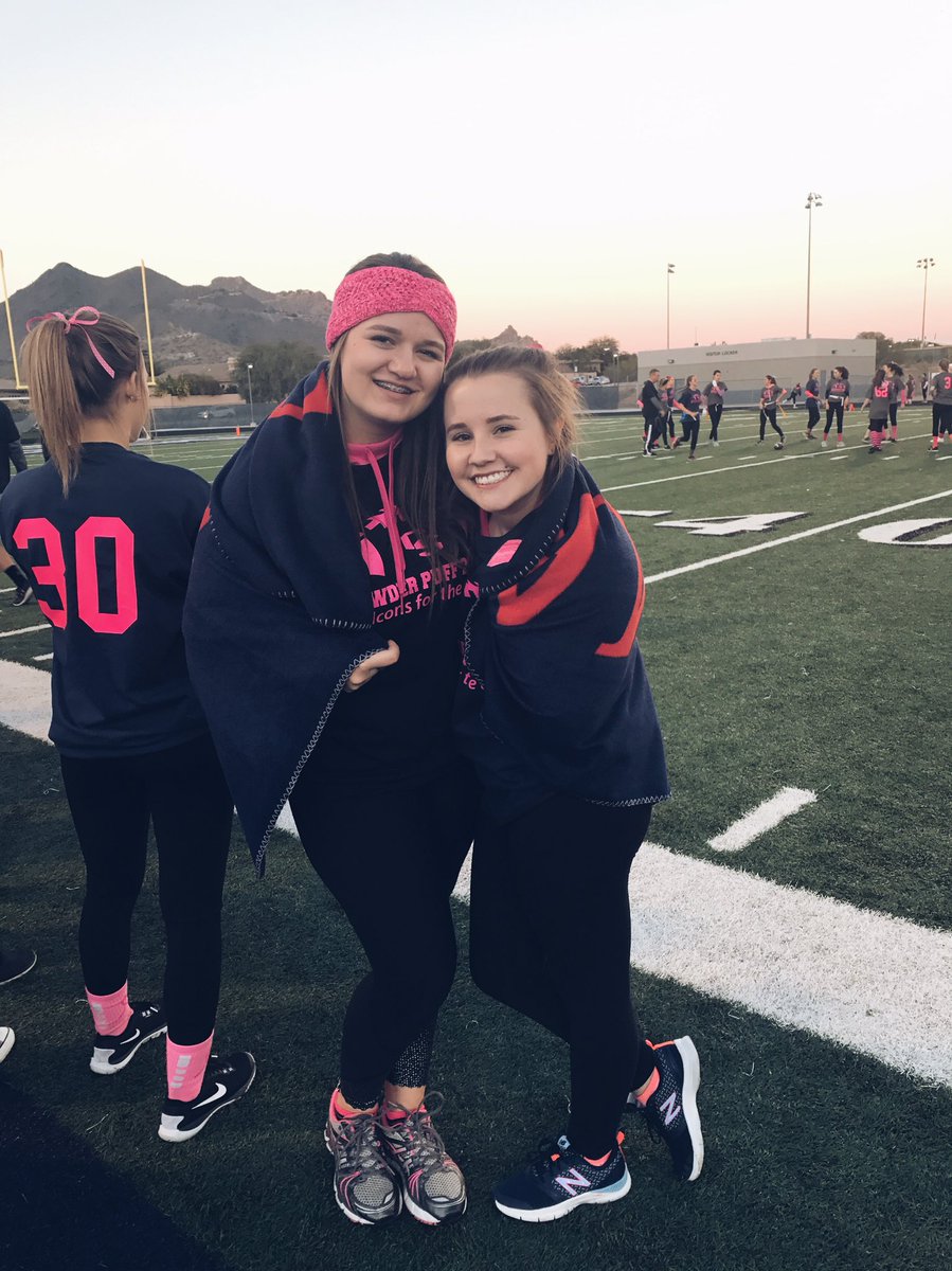 kaitlynm929's tweet photo. My friends may have table topped me and broke my tail bone but in all it was a great nightππππΌ#powderpuff2k16 https://t.co/XlsYEFDJJm