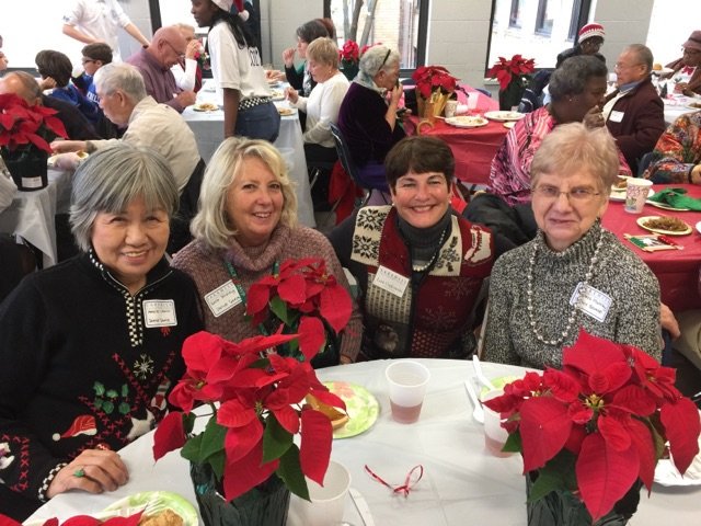 DallasRSVP's tweet photo. Some of our volunteers enjoying @lakehillprep volunteer appreciation luncheon #HappyHolidays 

@TX_CNCS @SeniorCorps @TheSeniorSource https://t.co/SaqW0gBbd0