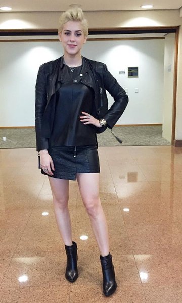 primeplacebr's tweet photo. #lookdodia #inspiração #acessórios #estilo #roupas #tendências #beleza #moda #look #lookdodiabrasil #modafeminina #primeplace #linda https://t.co/Qx2fpuJivj