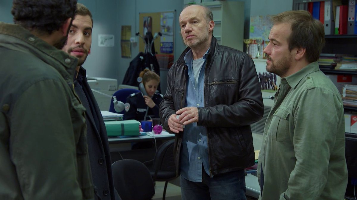 PBLVofficiel's tweet photo. / #PBLV Live / #Francesco se rend! L'enquête sur la mort de #Mitia prend un new tournant... 🔪👻#GhostFile #nw #Ep3165 https://t.co/fk5JqvbBPn