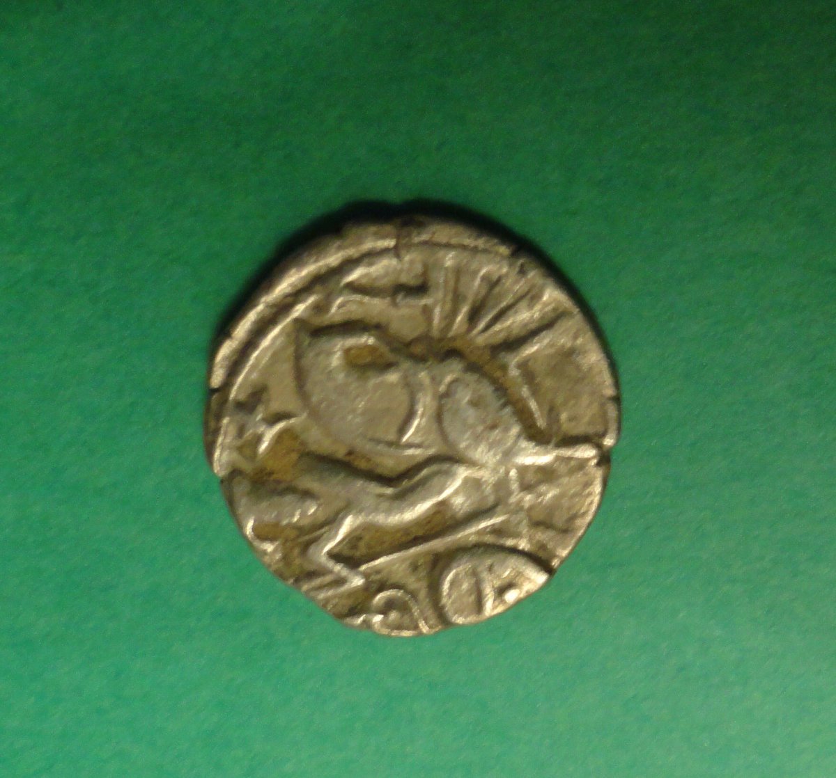 CoinWanted's tweet image. Can anyone help with identifying please