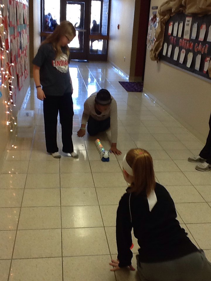 4BEgesdal's tweet image. Love to code #HourofCode #codeiowa @NC_Iowa_STEM @IowaSTEM @FCElementary