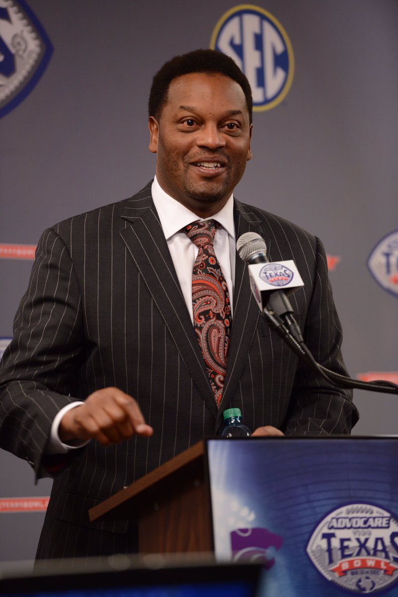 Texas A&M head coach Kevin Sumlin talking @TexasBowl this afternoon at NRG Stadium. #TexasBowl https://t.co/PUqe6gWBZI