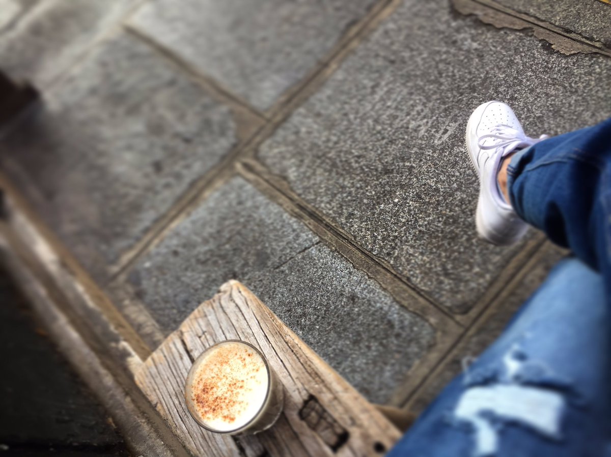 Natiinath's tweet photo. Faire une pause #fragmentsparis ☕️ https://t.co/fNrRyaUukB