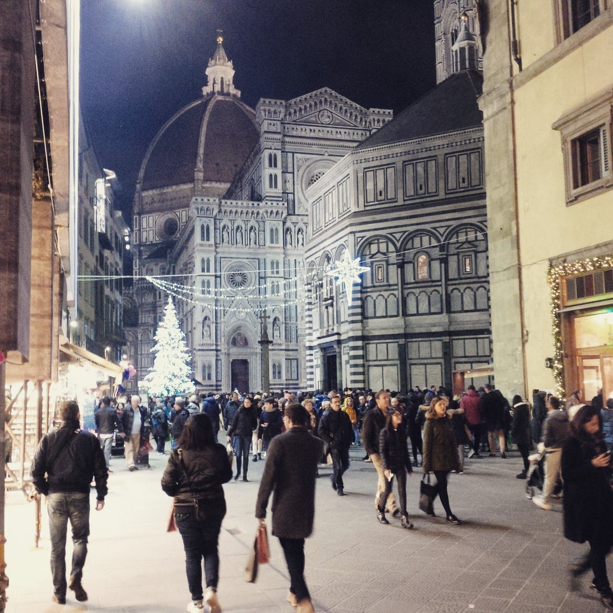 Si e conclusa da poco la presentazione di #CodiceScriba, ringrazio Ibs+Libraccio Firenze, i lettori e tutta la città. <a href="/RizzoliLibri/">Rizzoli Libri</a>