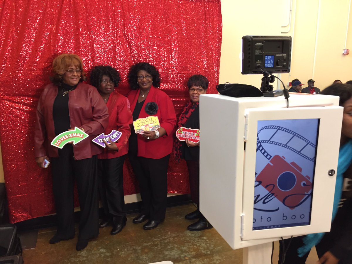 genelocke's tweet photo. We're celebrating the joy and spirit of the season today at the annual Precinct One Julia C. Hester House seniors holiday party. https://t.co/hrLFvdInNB