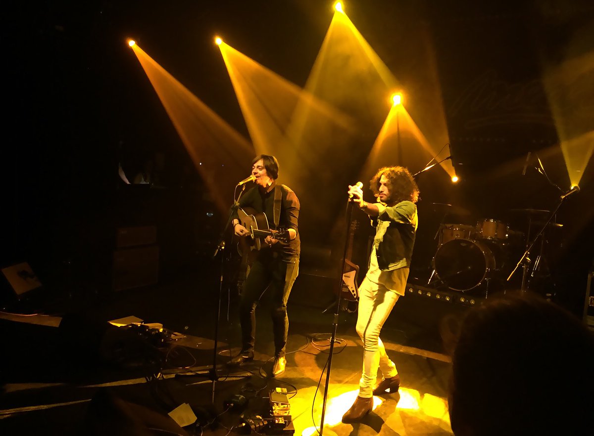 FireFlyFlo's tweet photo. #PasDeNoelSansJouets #Lenval
Bravo @medithemusic @davidzincke et #Solstones pour ce joli concert d'hier soir ร Nice. https://t.co/pKoQ1bHooA