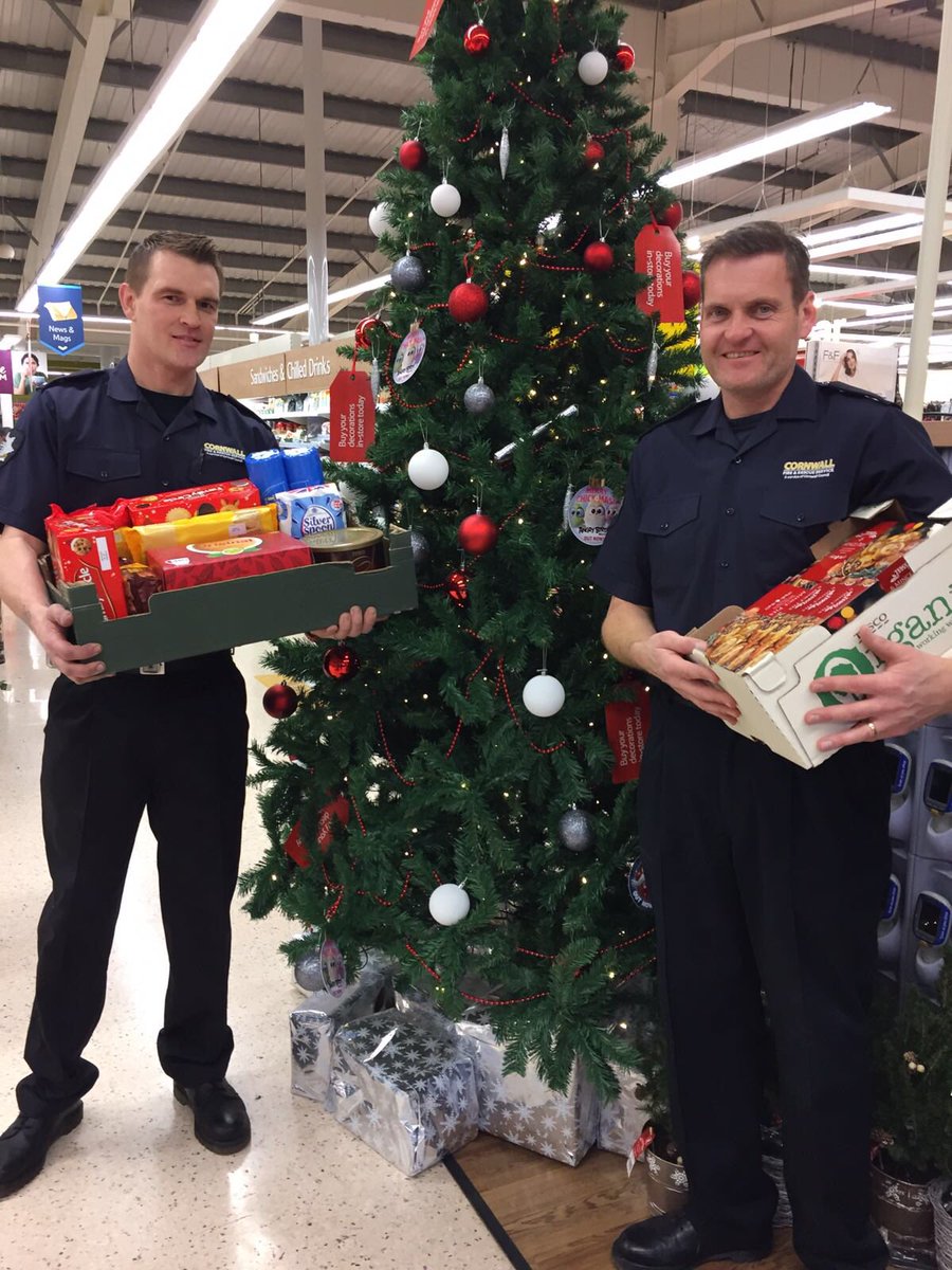 LauncestonCFRS's tweet image. Thanks to Shelley Vanstone &amp;amp; Tesco for their Support in the Community with a Kind Donation with a Christmas Holiday Hamper #ChristmasSpirit