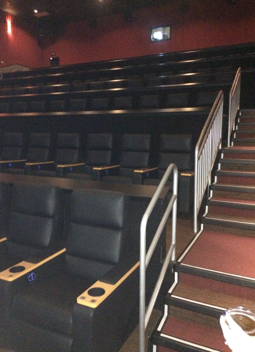 Kara_Creates's tweet photo. This is becoming my new favorite theater! #comfybutt #datenight @RegalMovies #heubneroaks https://t.co/zevmtXpXNk