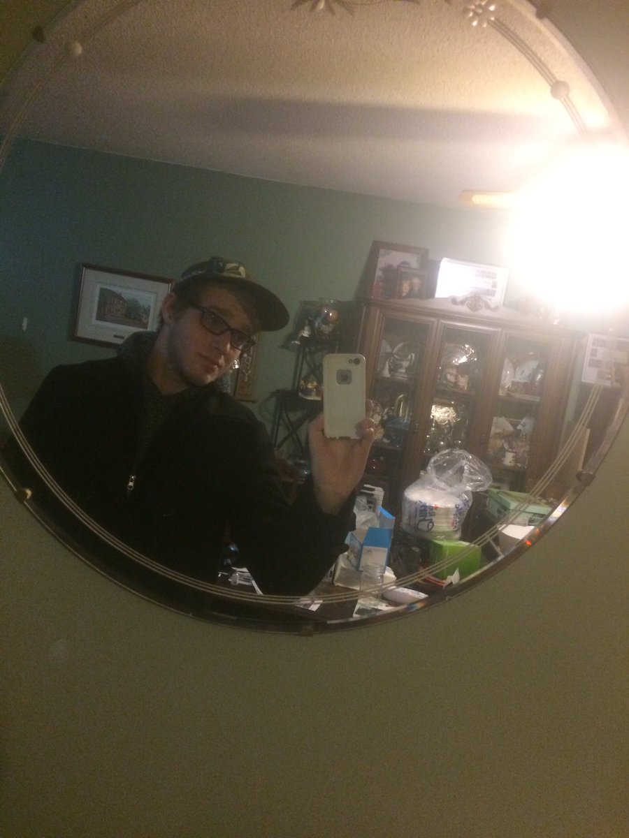 jakecaldwell2's tweet photo. First winter selfie👌 https://t.co/X7DLK3vcV4