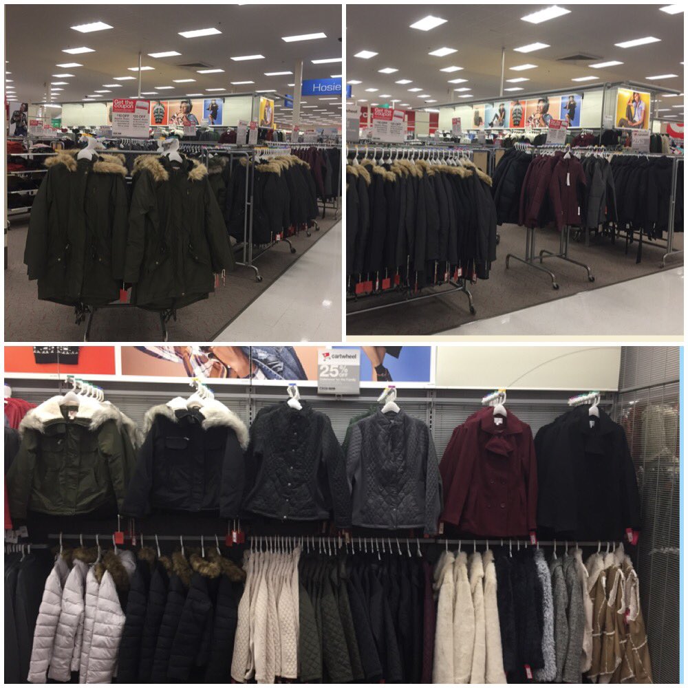 Let it Snow, Let it Snow, Let it Snow❄️❄️❄️<a href="/Jfofana16/">Jenneba Fofana</a> @ncraynon @AmbHussain2 <a href="/DanakoppT1801/">DanakoppT1801</a> <a href="/sherry_kerkstra/">VMLSHERRY</a>