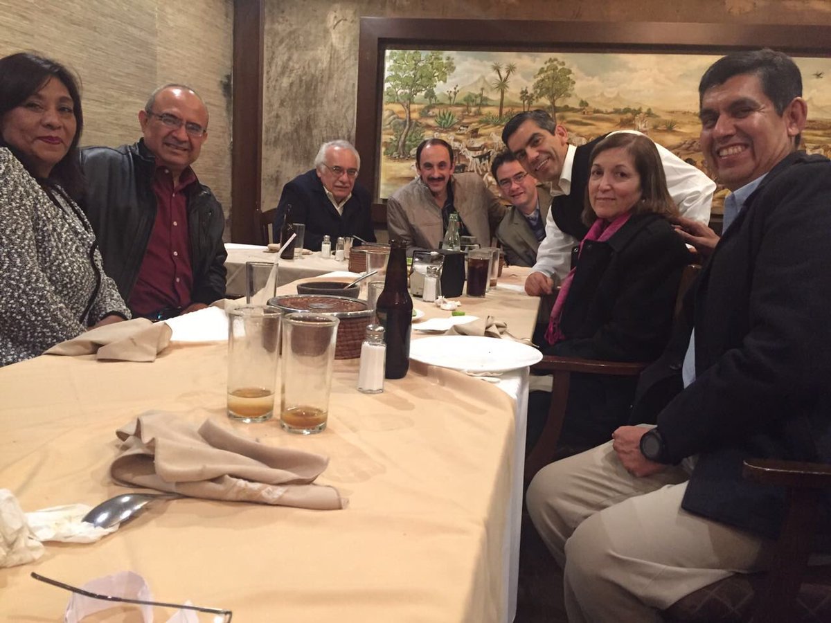 asqmty's tweet photo. Excelente noche la de anoche! Posada ASQ Monterrey 2016! https://t.co/lJ3RLWqtng