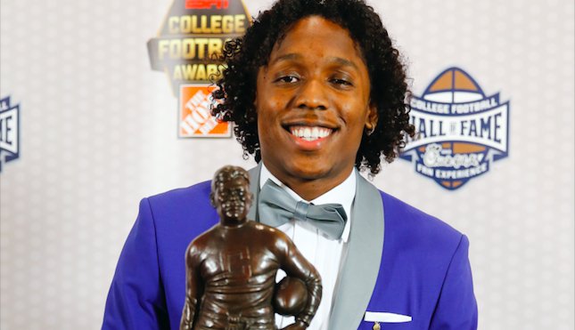 michaeljduarte's tweet photo. USC's Adore'e Jackson Had Eyes on Heisman, Settles for Jim Thorpe Award >> https://t.co/Ht8yrGUnUT
#WhyNotAdoree #Trojans #FightOn https://t.co/neMeUJkYr4