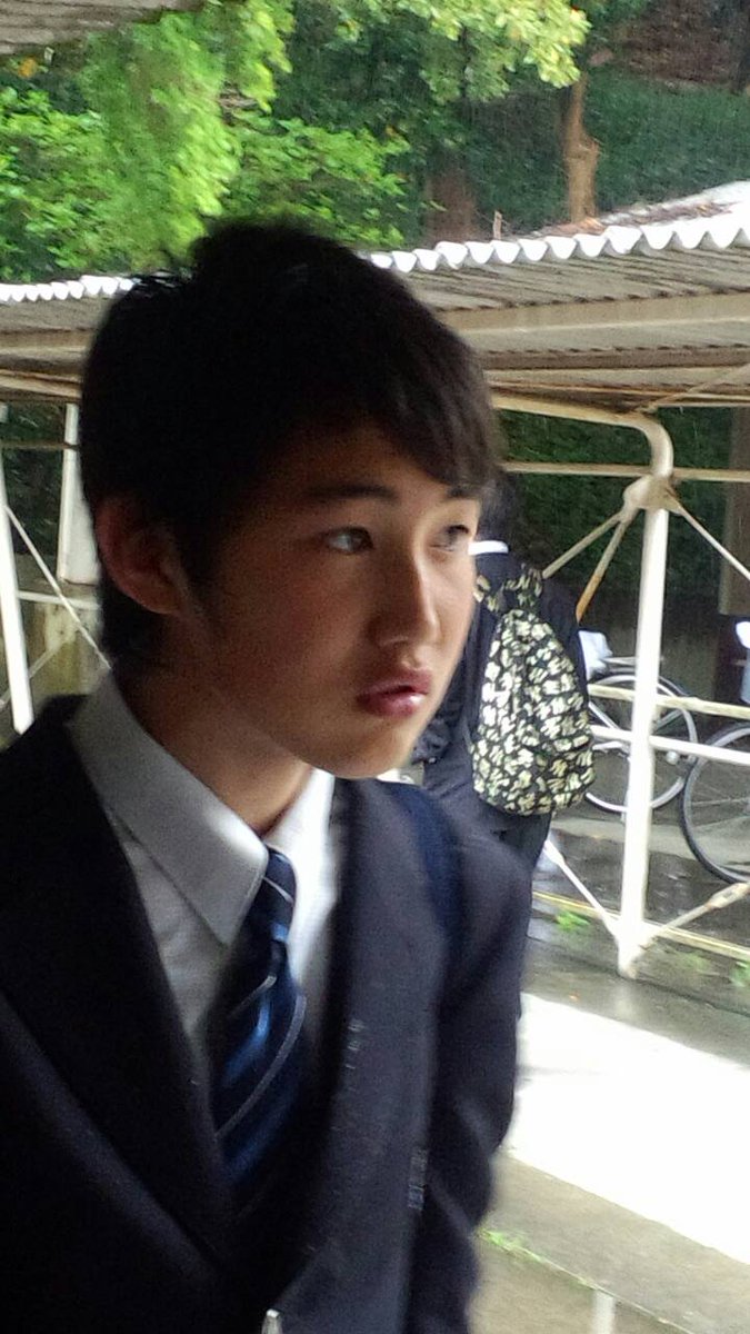 uda0614ku's tweet photo. りょうや！１８歳おめでとう！！
またサッカーしようね！！ https://t.co/1ESZ1PzvuL
