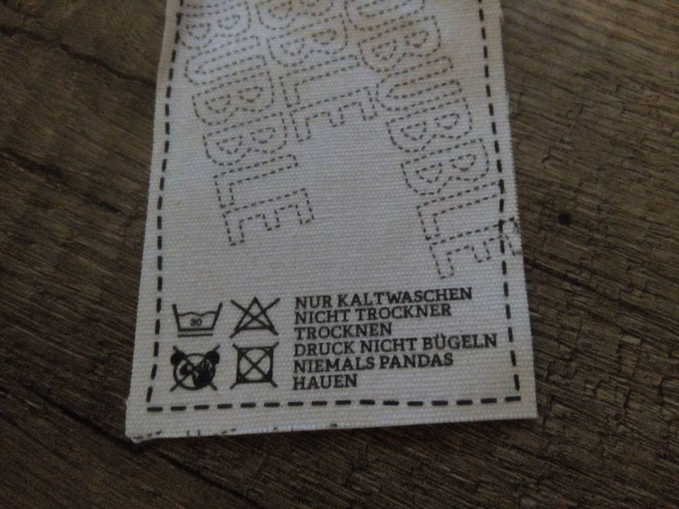 SkorkWB's tweet image. I love this kind of creativity 😁 #savepandas 🐼 @redbubble