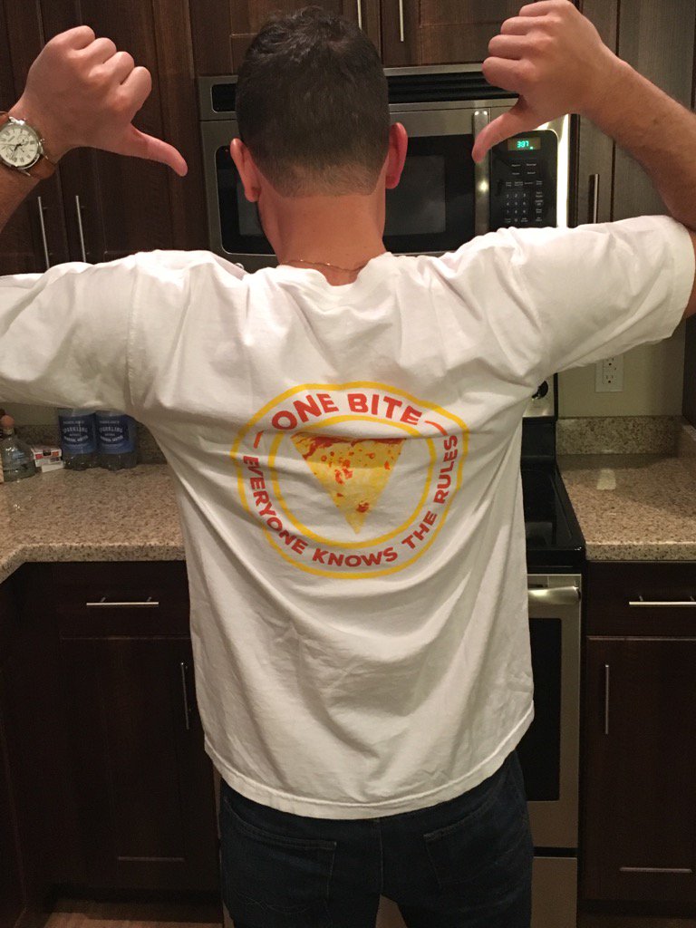 CDadio1's tweet photo. Christmas came early @stoolpresidente #onebite https://t.co/Bhk9vtjpGt