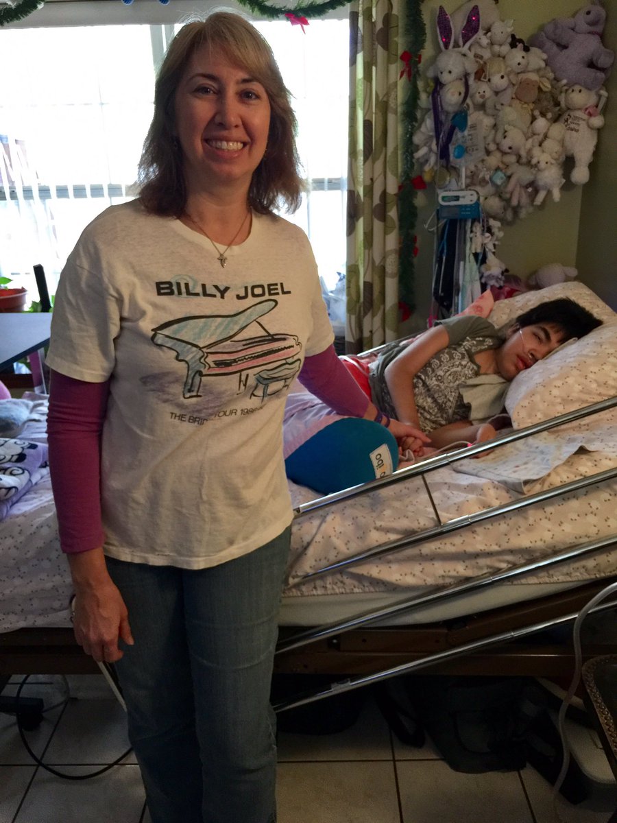 Heading to concert to 🎉 50 yr b-day! 30 yr old concert shirt holding strong. Now she's hoping for Mr <a href="/billyjoel/">Billy Joel</a> to sign it! Please 🙏🙏