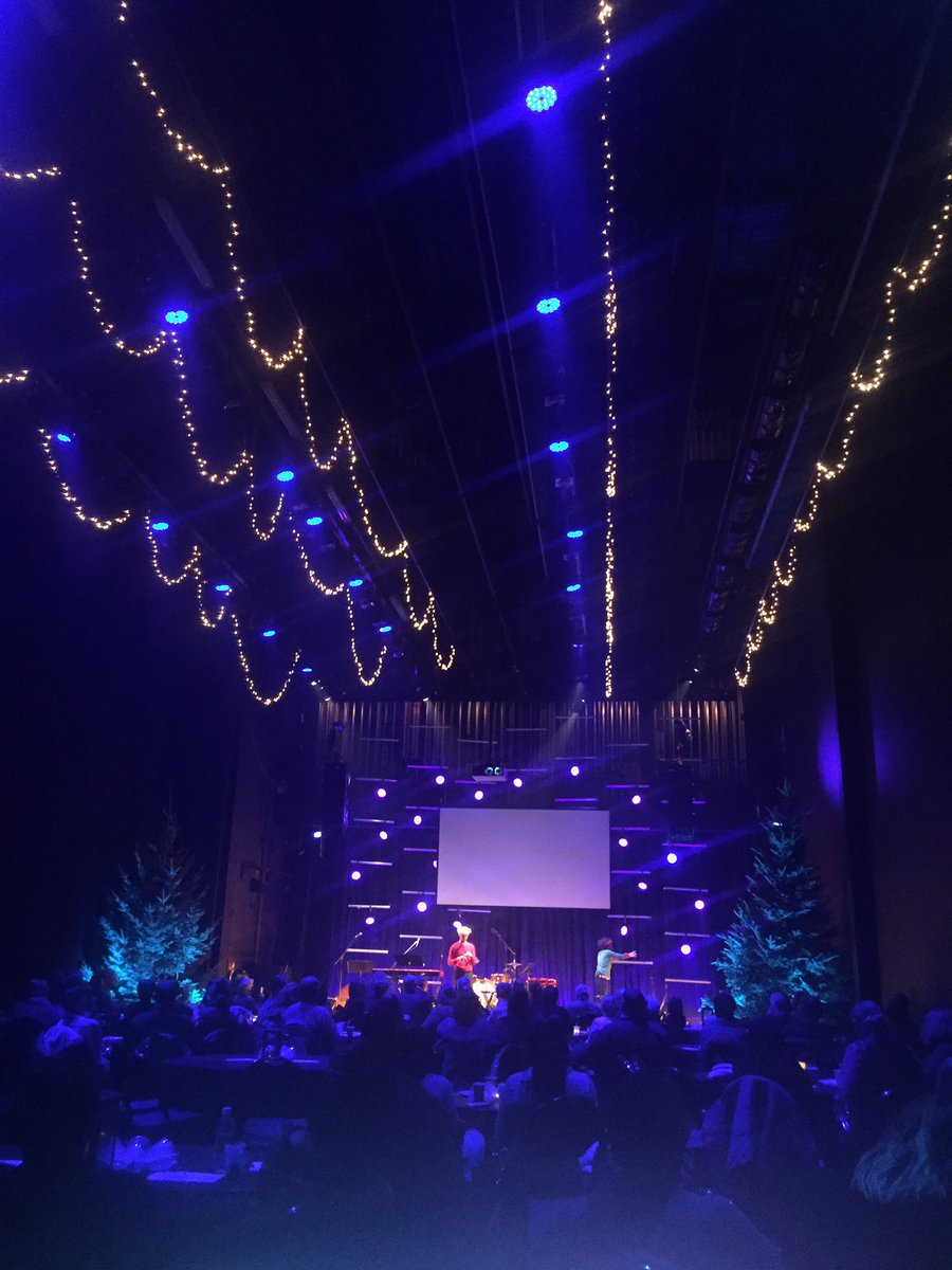 UNWMaHa's tweet photo. Song and story with Theatre for the Thirsty and Natalie Cromwell in the UNWs "Knight" club https://t.co/SrIRi2Vccm