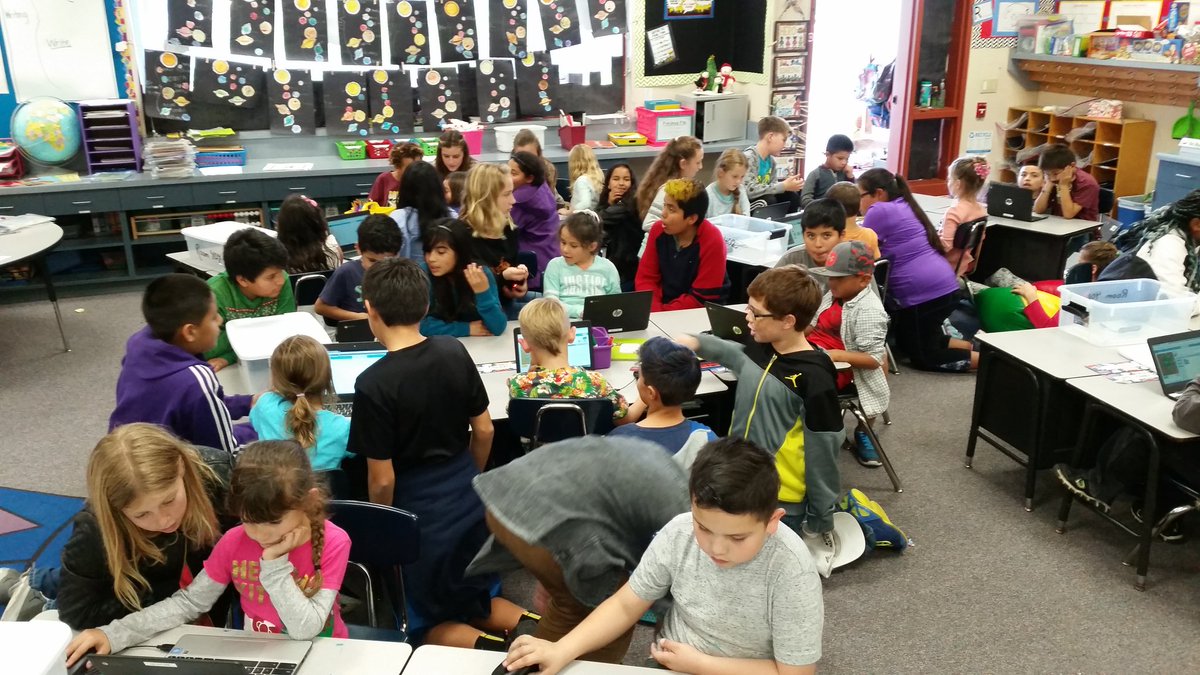 missmadrid321's tweet photo. Who loves coding? We do!!!! Big buddies came to help us out today! #firstgrade #coding #langegang  @LangeElementary @codeorg https://t.co/IifvruLpfQ