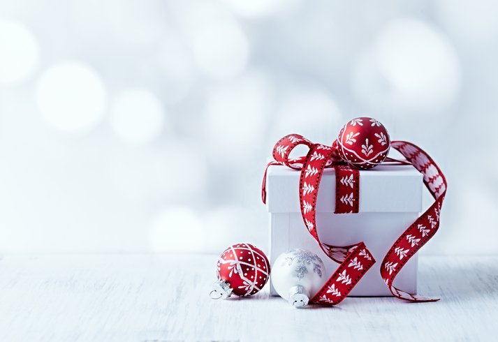 phx_insider's tweet photo. Holiday surprises have hit Insider! We'll be giving back to Insiders with 12 days of awesome gifts! #12DaysOfInsider https://t.co/q4xkTJTEP1 https://t.co/Nq5L7YmxP8