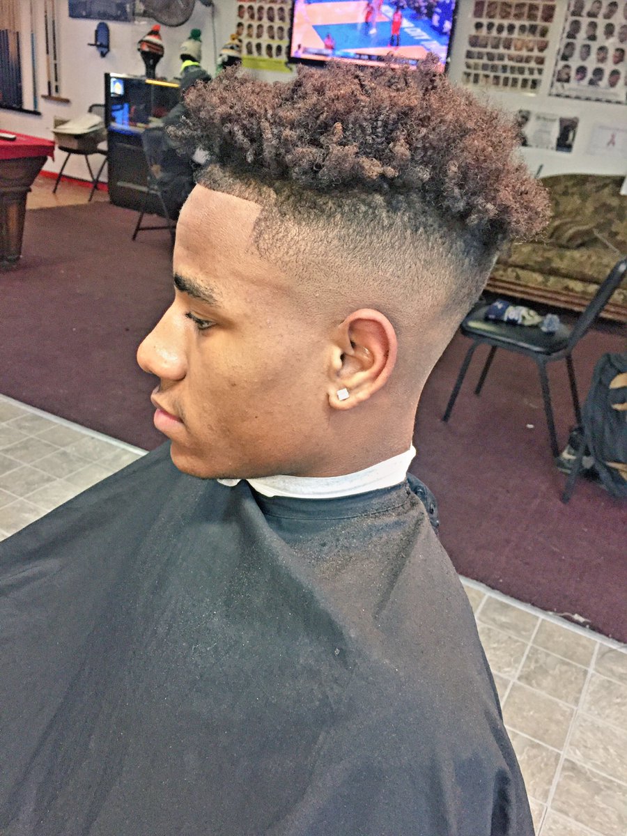 ClipperGoddess's tweet photo. S/o to @ChasWalls4 for coming thru βΌοΈπ #FirstTimeClient ππ½ππ½ https://t.co/gzkhPyV9an
